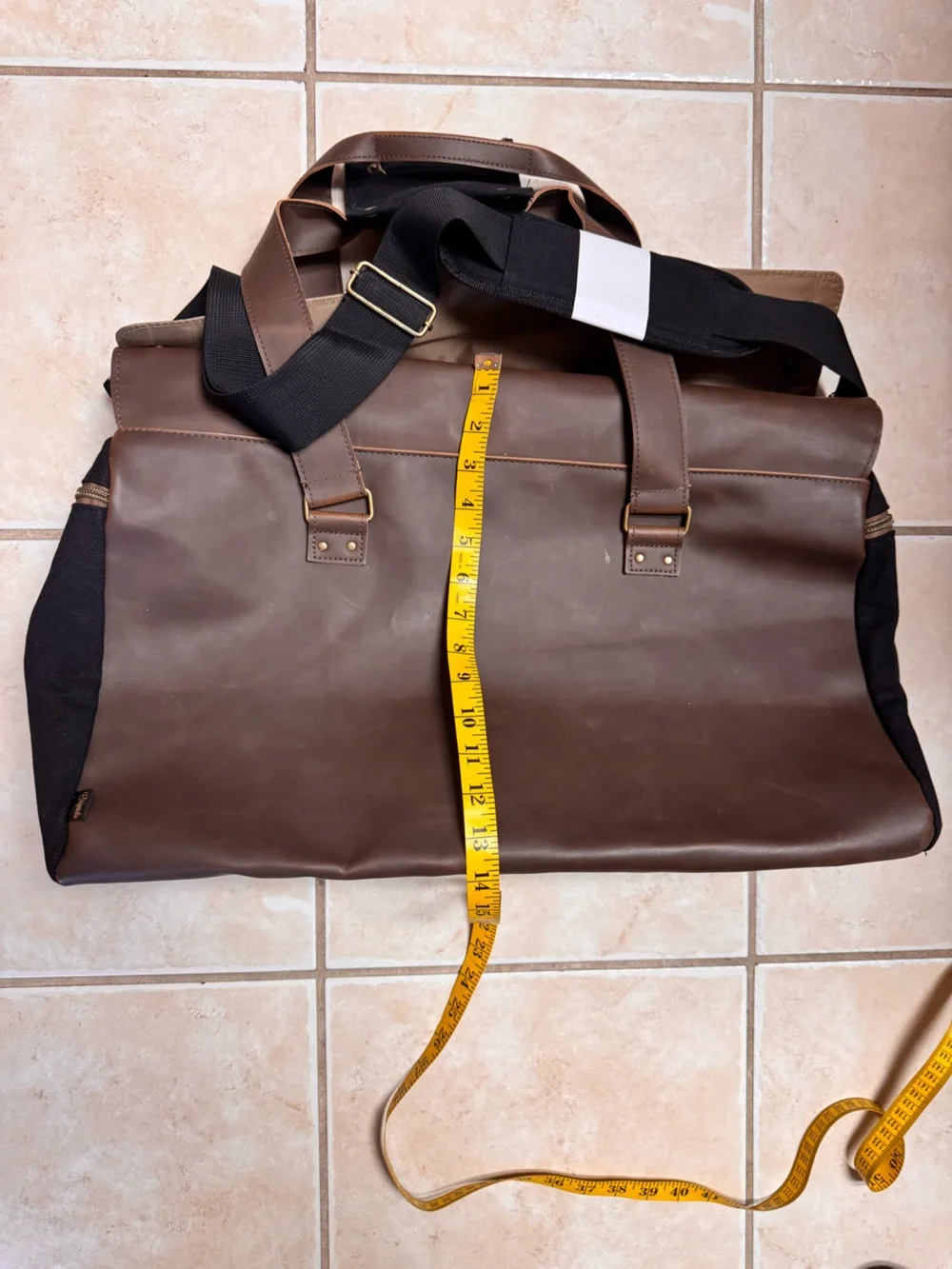 Finley Mill Collection Skyward Insurance Brown Leather Weekender Bag